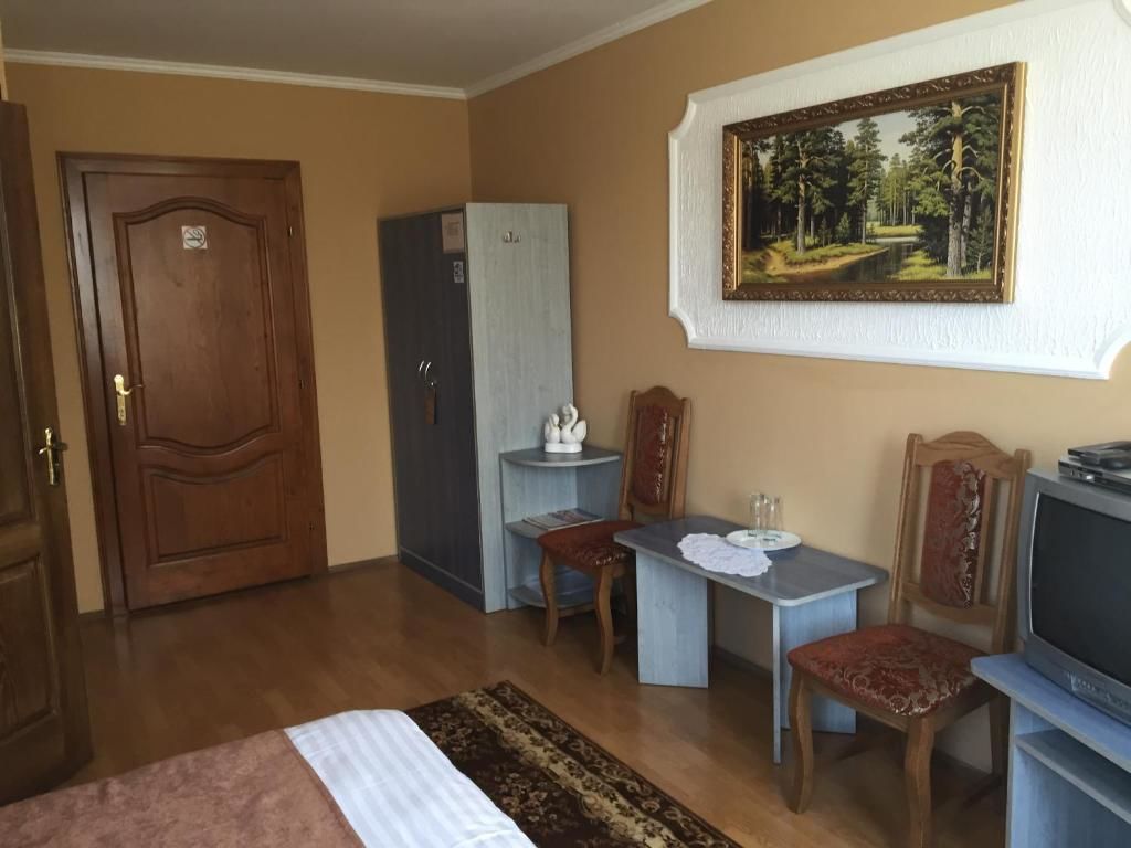 Отель Koral Hotel Verkhniy Koropets