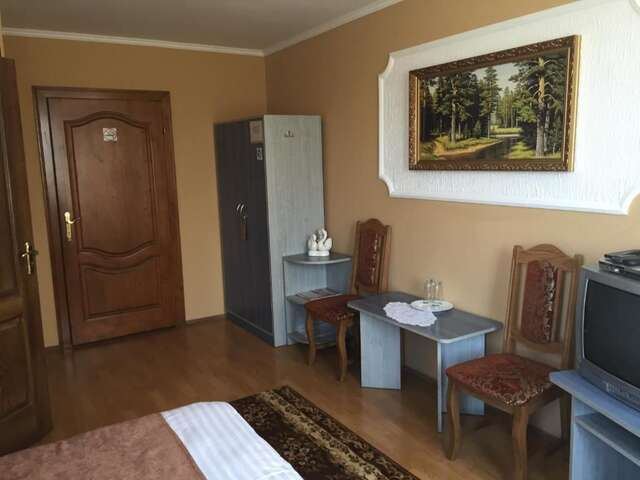 Отель Koral Hotel Verkhniy Koropets-108